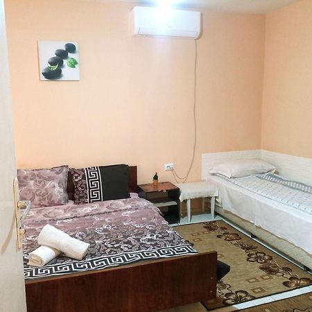 Guest House Emiliya Ovchartsi  Экстерьер фото