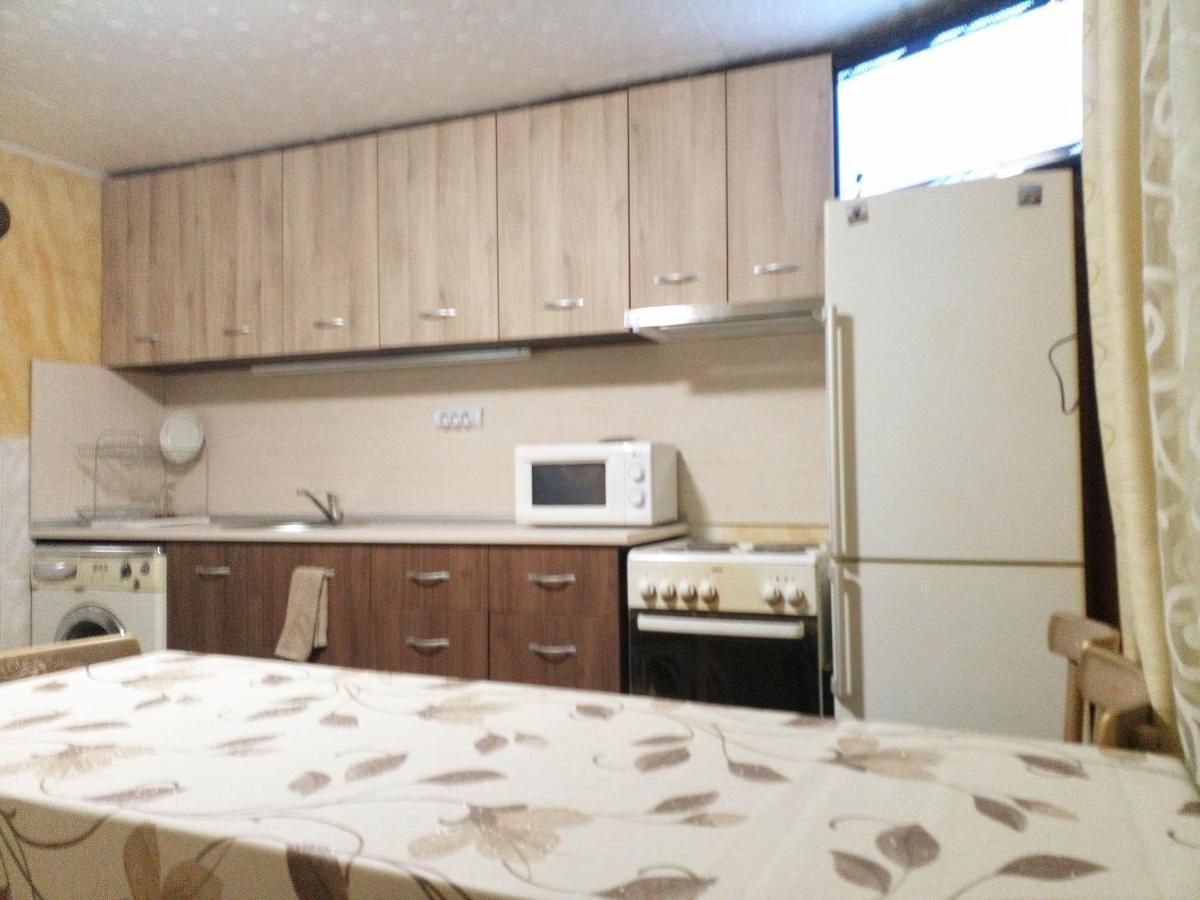 Guest House Emiliya Ovchartsi  Экстерьер фото