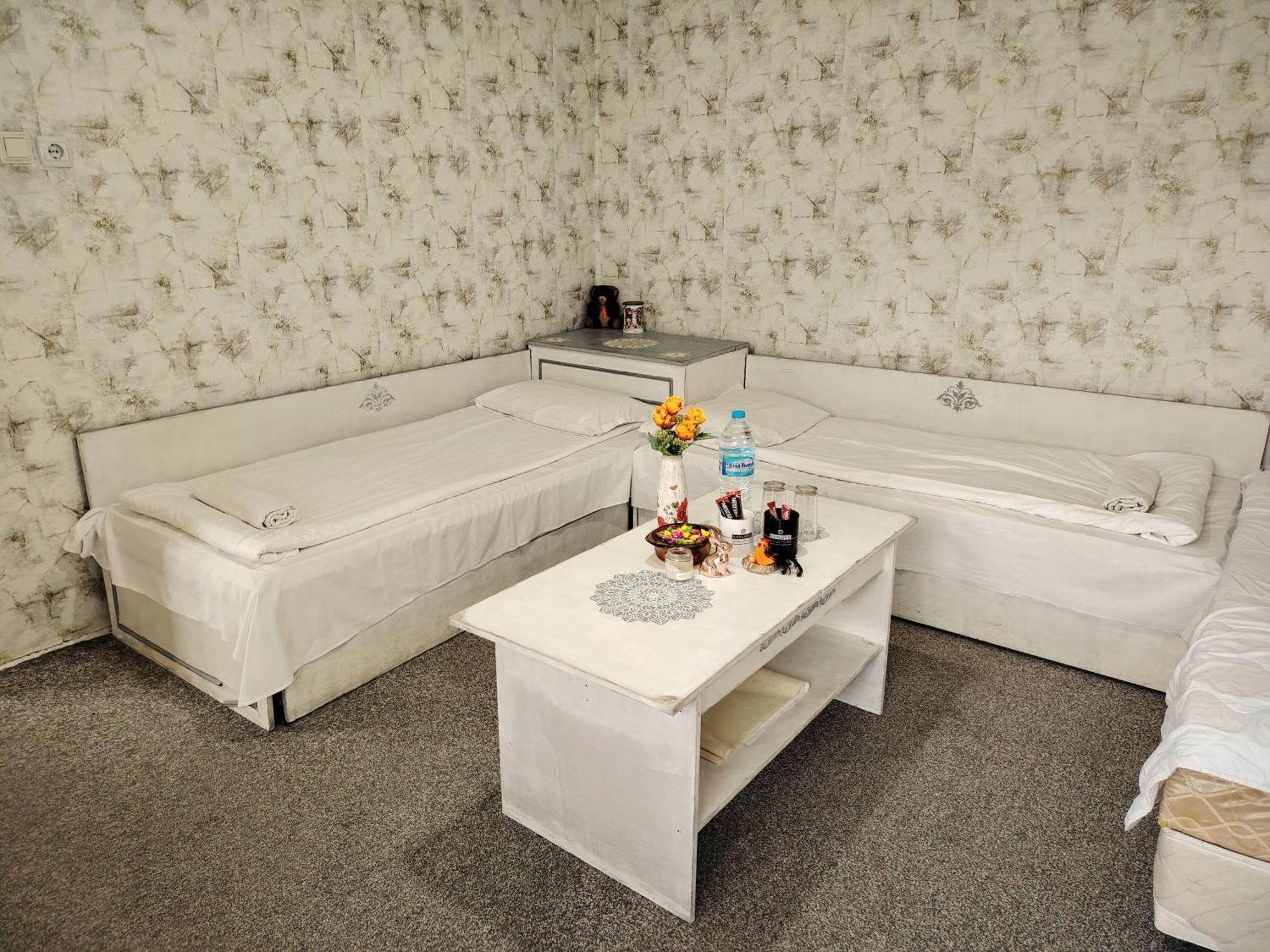 Guest House Emiliya Ovchartsi  Экстерьер фото